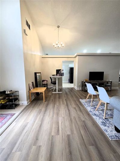 Image No.3-3 Bed Property for sale