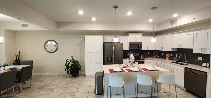 Image No.6-2 Bed Property for sale