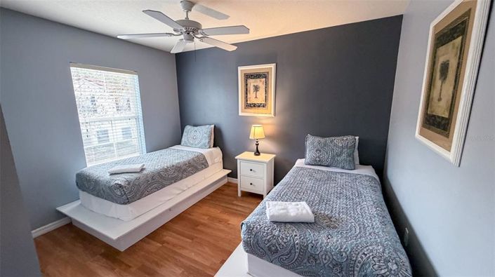 Image No.17-4 Bed Townhouse for sale