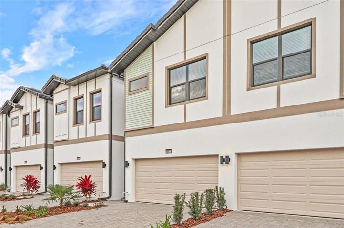 Image No.3-5 Bed Townhouse for sale