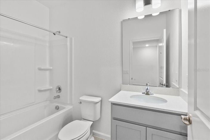 Image No.38-5 Bed Townhouse for sale