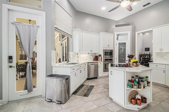 Image No.7-Propriété de 5 chambres à vendre à Orlando