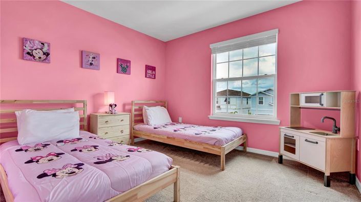 Image No.22-5 Bed Townhouse for sale