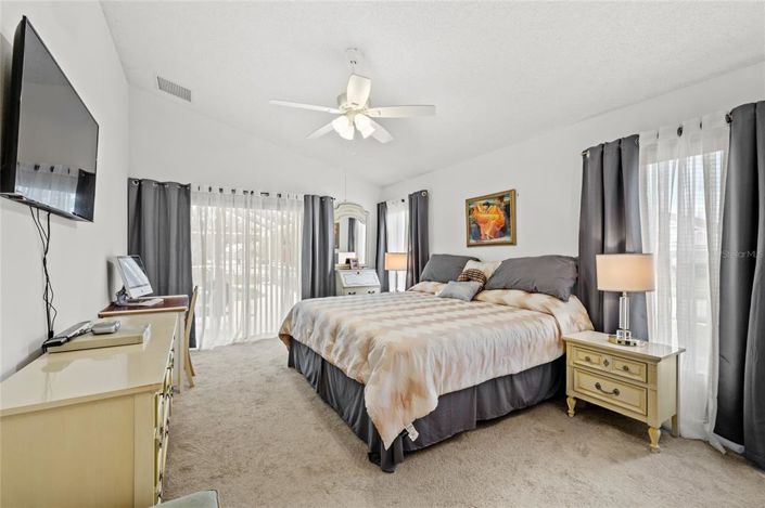 Image No.10-4 Bed Property for sale