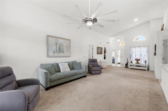 Image No.25-4 Bed Property for sale