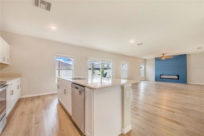 Image No.10-5 Bed Property for sale