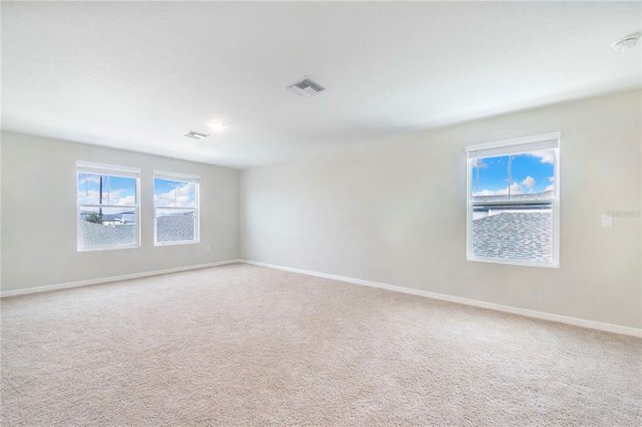 Image No.17-5 Bed Property for sale