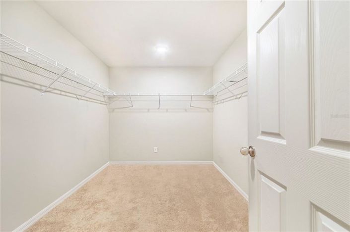 Image No.22-5 Bed Property for sale