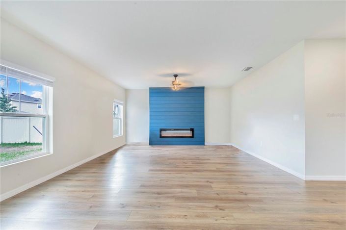 Image No.8-5 Bed Property for sale