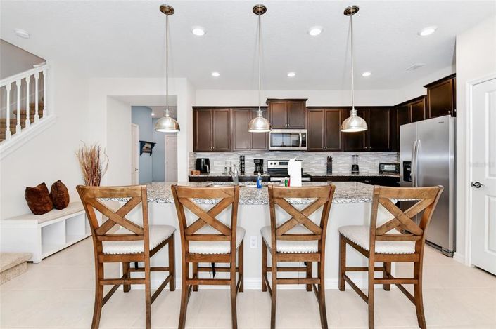 Image No.10-5 Bed Townhouse for sale