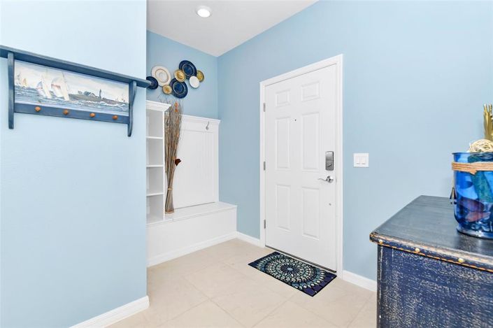 Image No.16-5 Bed Townhouse for sale