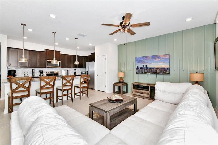 Image No.3-5 Bed Townhouse for sale