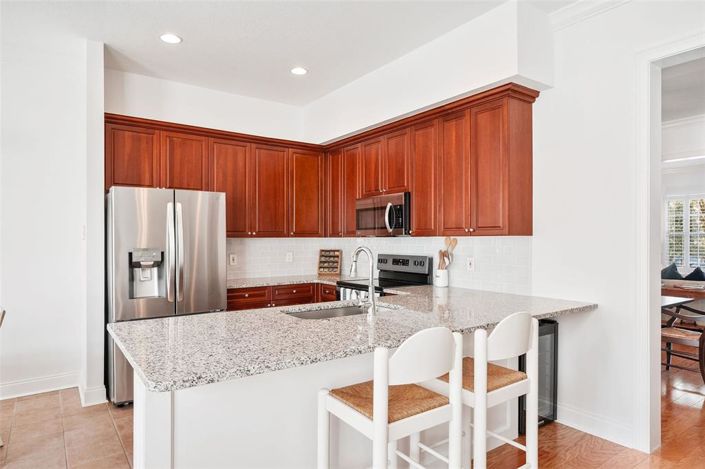 Image No.24-4 Bed Townhouse for sale