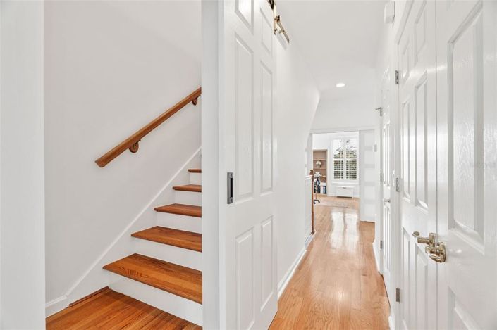 Image No.38-4 Bed Townhouse for sale