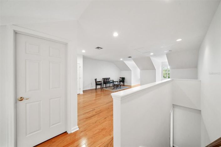 Image No.39-4 Bed Townhouse for sale