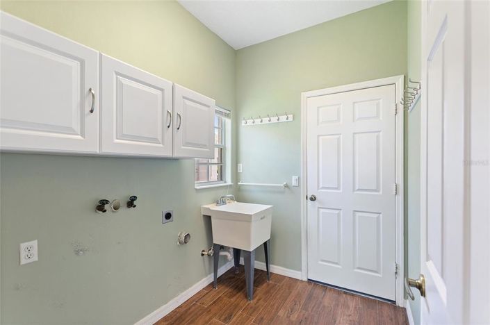 Image No.25-3 Bed Property for sale