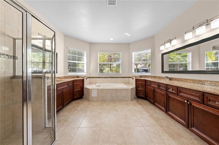 Image No.19-4 Bed Property for sale