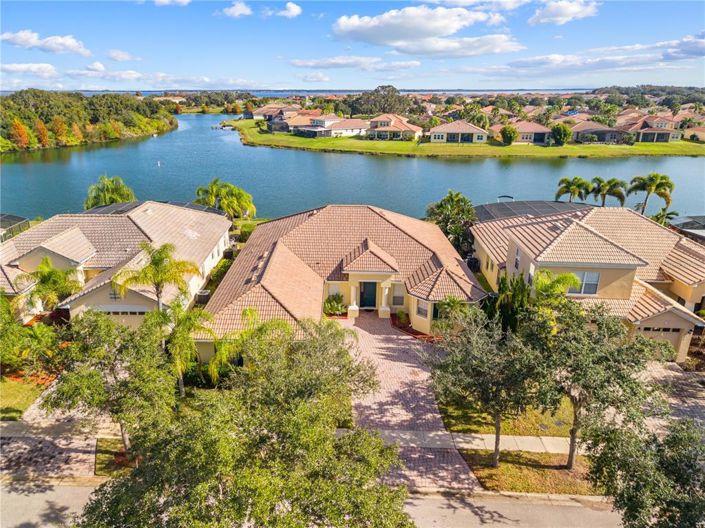 Image No.43-4 Bed Property for sale