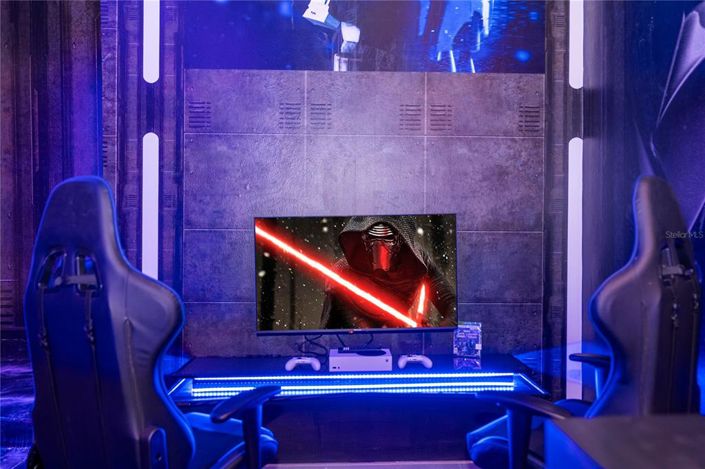 Image No.25-6 Bed Property for sale