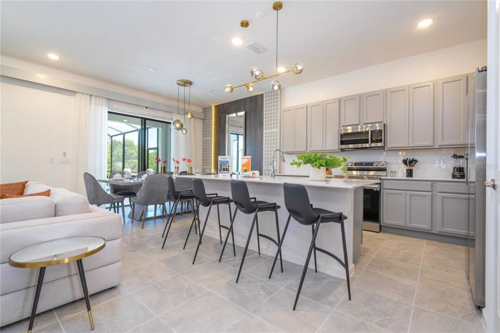 Image No.33-6 Bed Property for sale