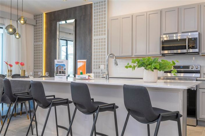 Image No.36-6 Bed Property for sale