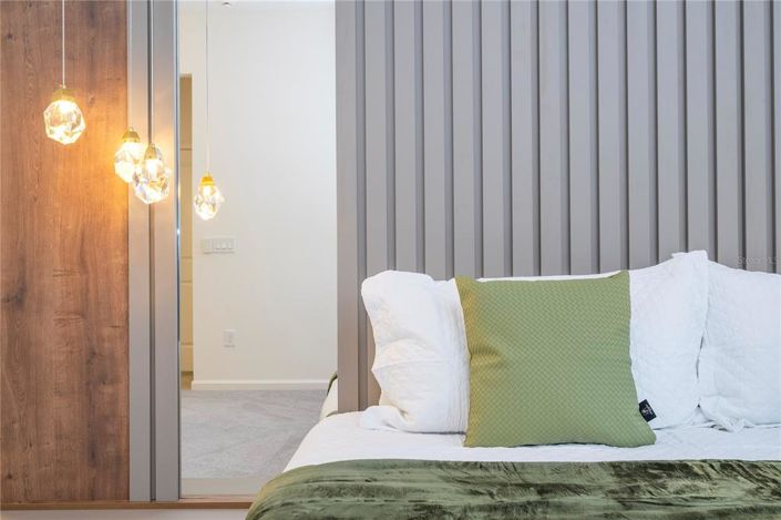 Image No.48-6 Bed Property for sale