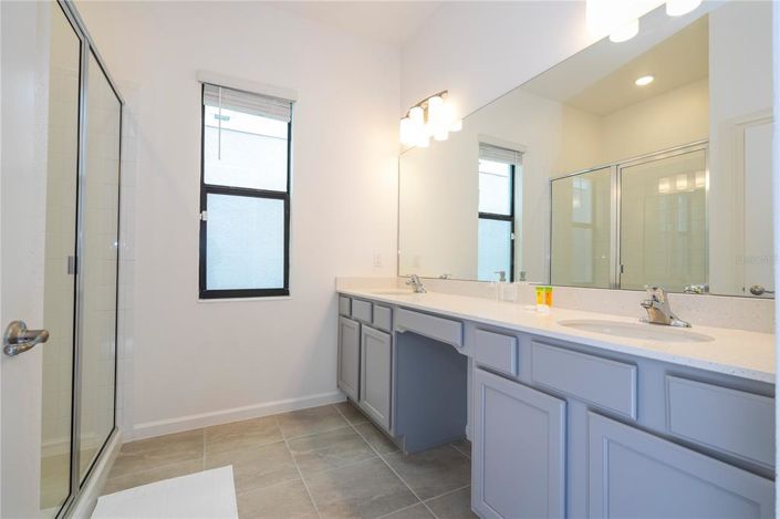 Image No.51-6 Bed Property for sale