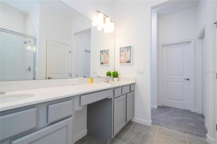 Image No.52-6 Bed Property for sale