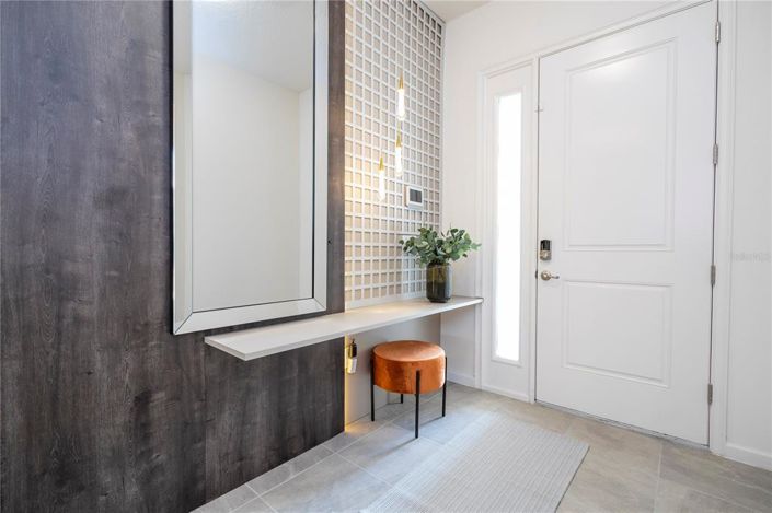 Image No.8-6 Bed Property for sale