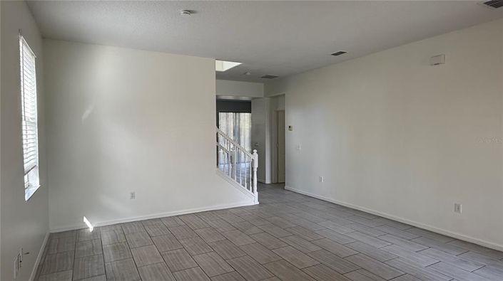 Image No.55-5 Bed Property for sale