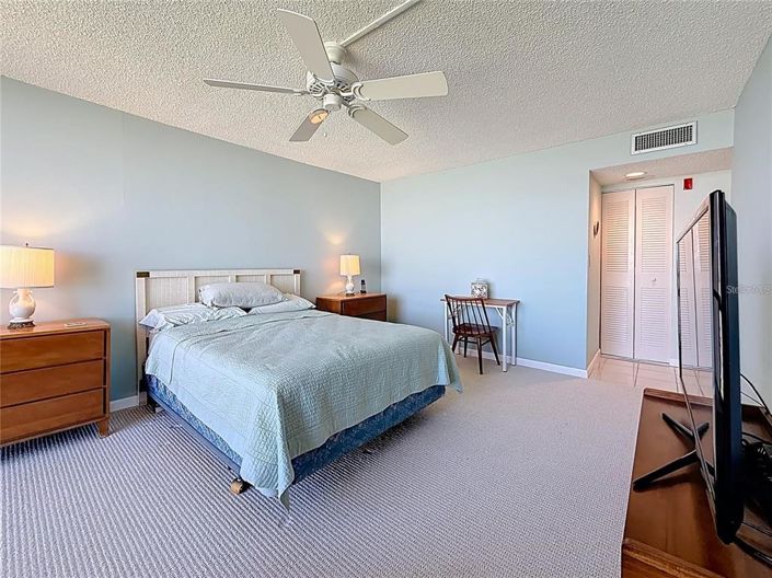 Image No.38-3 Bed Property for sale