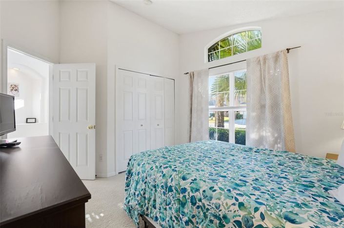 Image No.11-5 Bed Property for sale