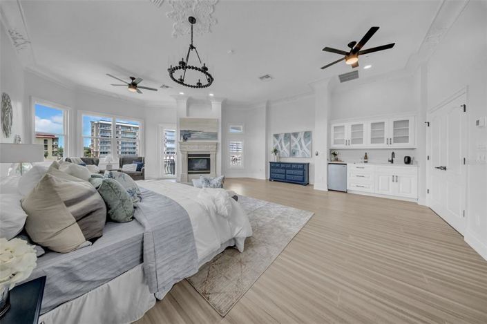 Image No.37-5 Bed Property for sale