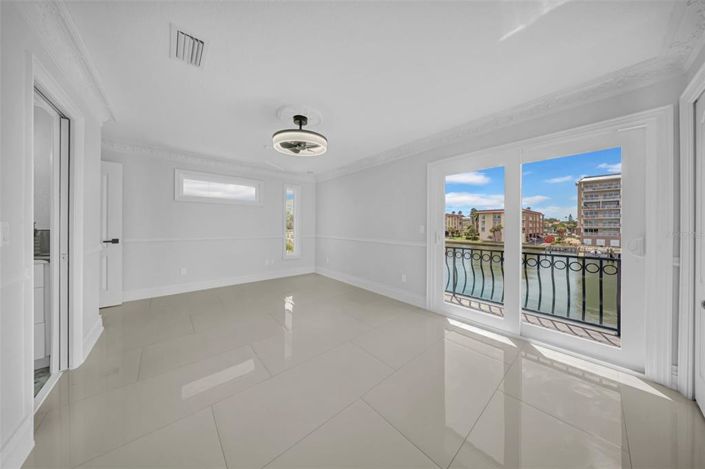 Image No.53-5 Bed Property for sale