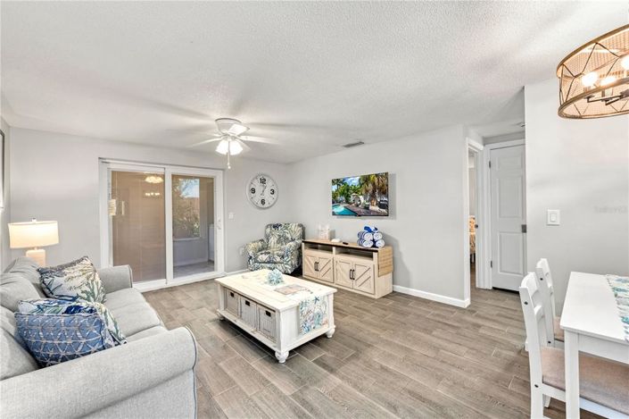 Image No.28-4 Bed Property for sale