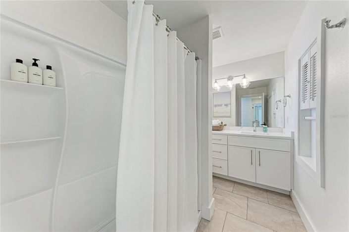 Image No.26-3 Bed Property for sale