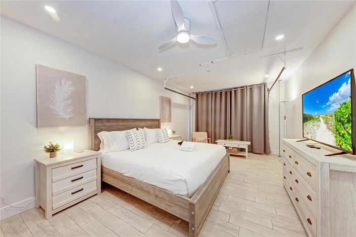 Image No.27-3 Bed Property for sale