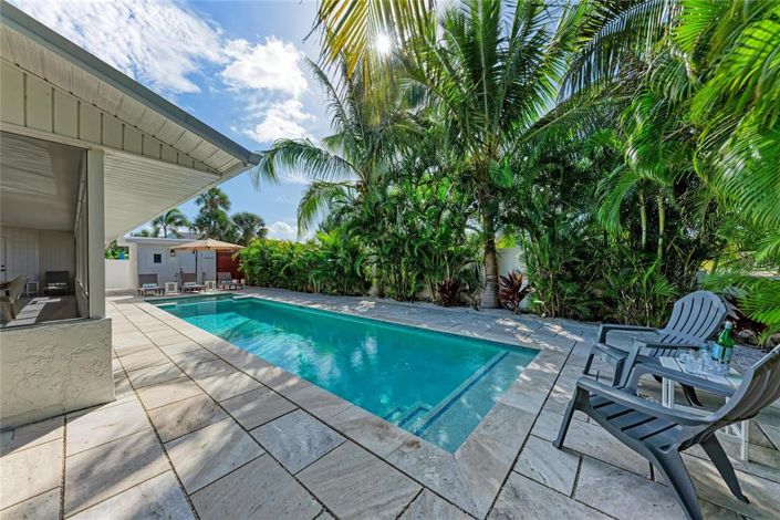 Image No.44-3 Bed Property for sale