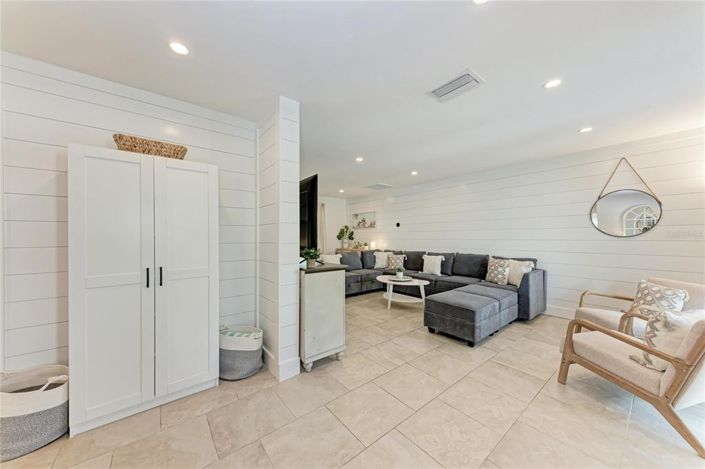 Image No.6-3 Bed Property for sale