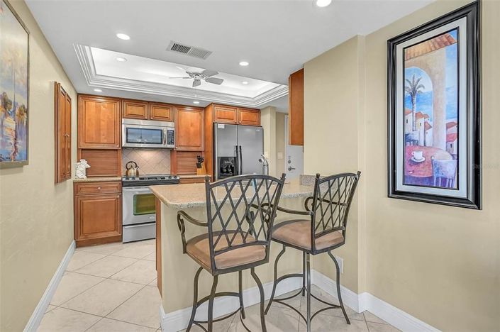 Image No.10-2 Bed Property for sale