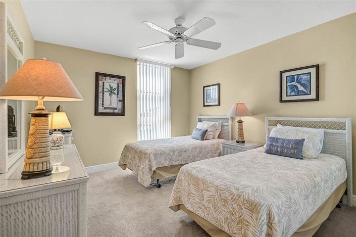 Image No.17-2 Bed Property for sale