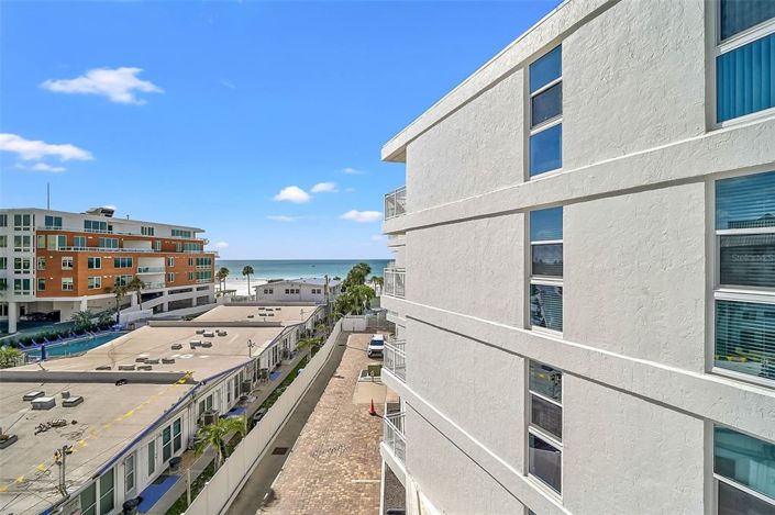 Image No.3-2 Bed Property for sale