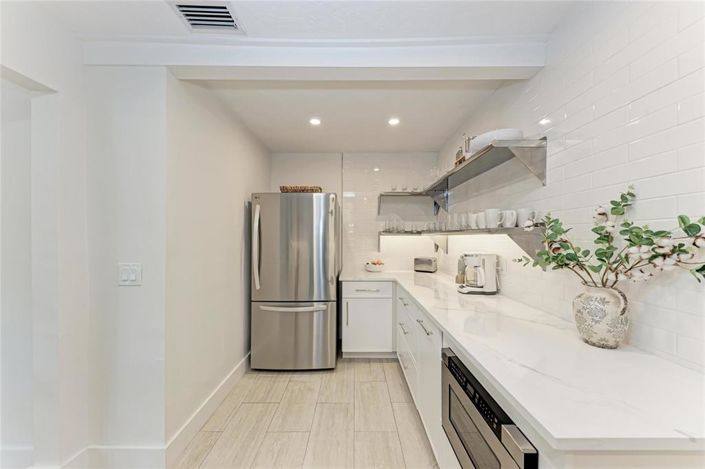 Image No.20-3 Bed Property for sale