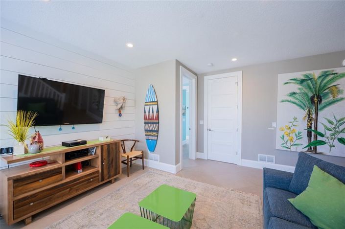 Image No.29-6 Bed Property for sale