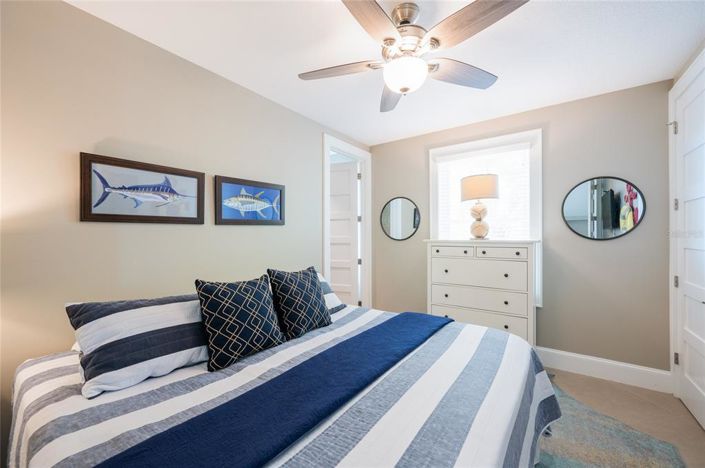 Image No.42-6 Bed Property for sale