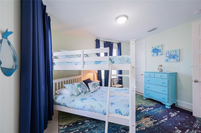 Image No.54-6 Bed Property for sale