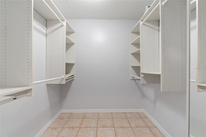 Image No.17-3 Bed Townhouse for sale