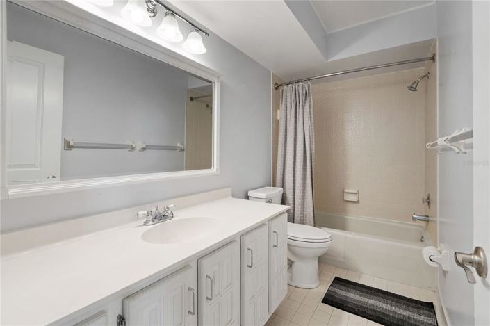 Image No.21-3 Bed Townhouse for sale