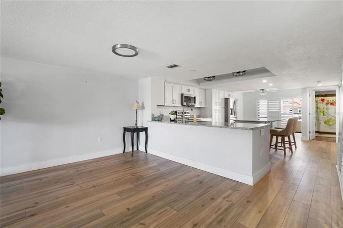 Image No.25-3 Bed Townhouse for sale