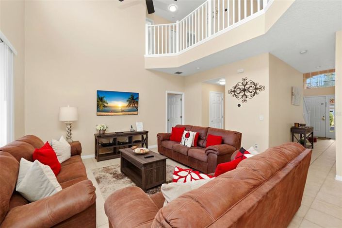 Image No.13-6 Bed Property for sale